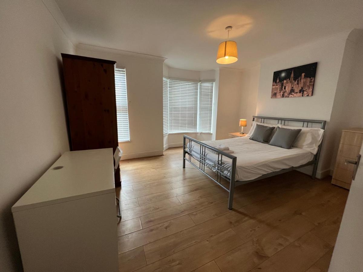 Central Stratford Cozy Double Room Londres Exterior foto